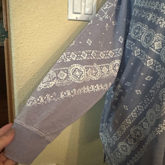 Plus Size 3X Maurice’s blue sweatshirt - Picture 3 of 8